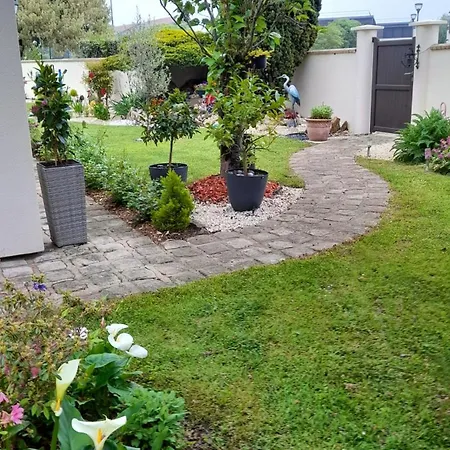 Maison Accueillante Avec Jardin A Holiday home
